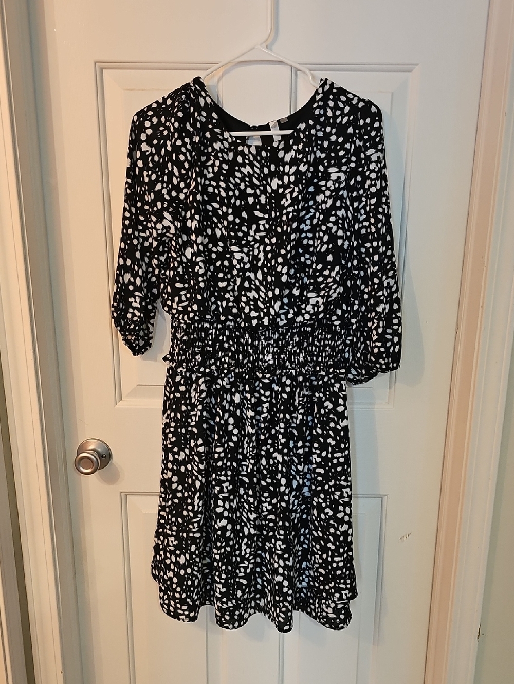 NY Collection Black and White Printed Smocked-Waist Dress